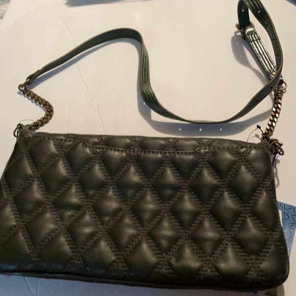 SOLD Vera Wang handbag - Picture 4 of 8